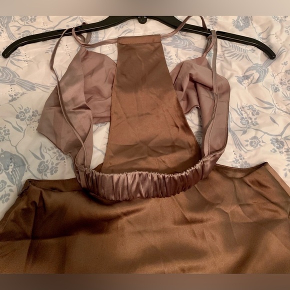 Forever 21 Strappy Silky Dress with midriff Cutout - Picture 9 of 10